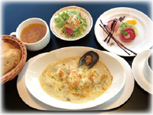 海の幸のグラタン ジェノベーゼ風味